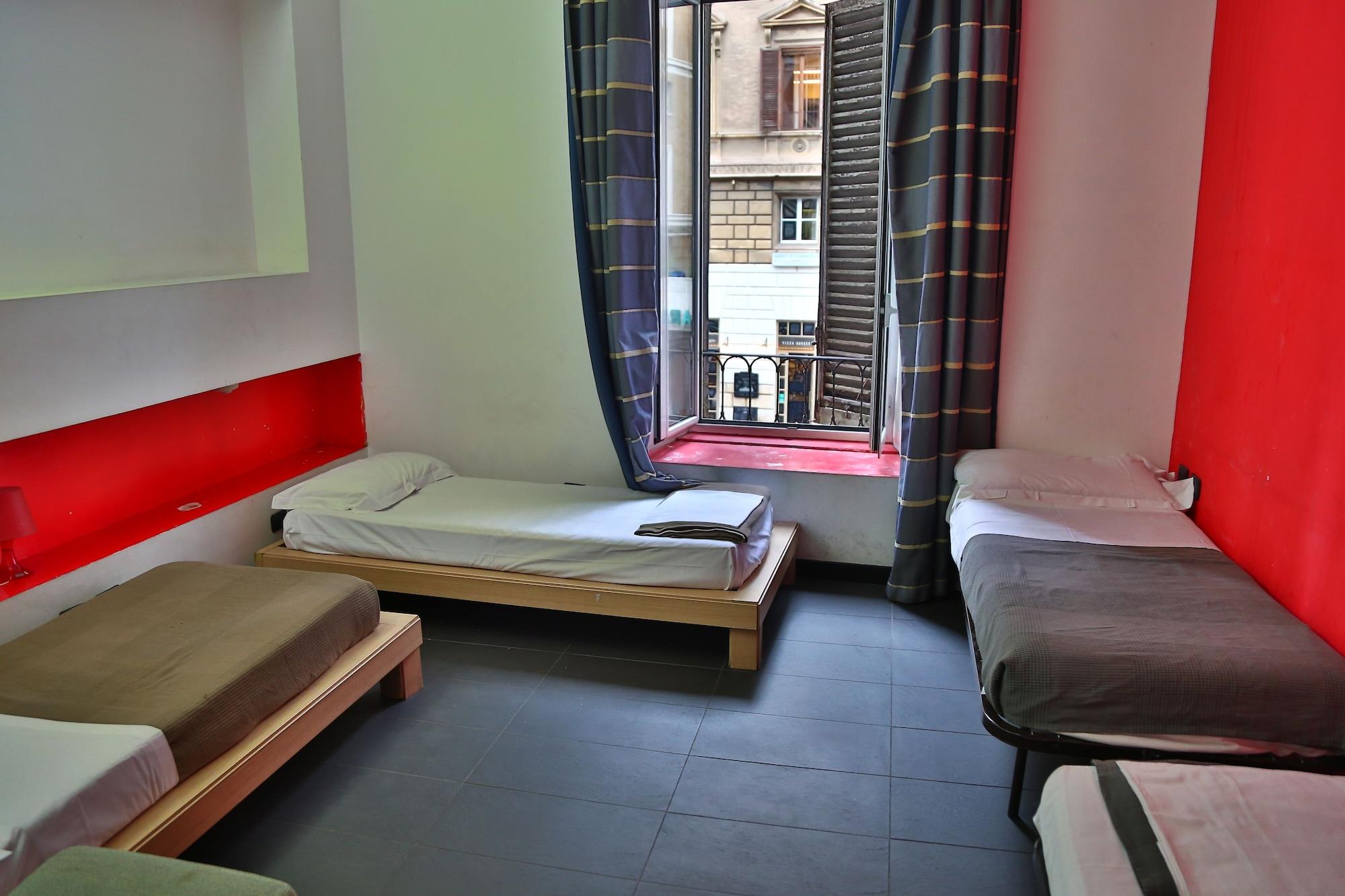 M&J Place Hostel Рим Экстерьер фото